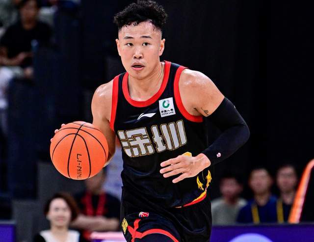 中欧体育-17投狂砍32分5助！这才是CBA顶级得分手，郑永刚率队冲冠的杀手锏